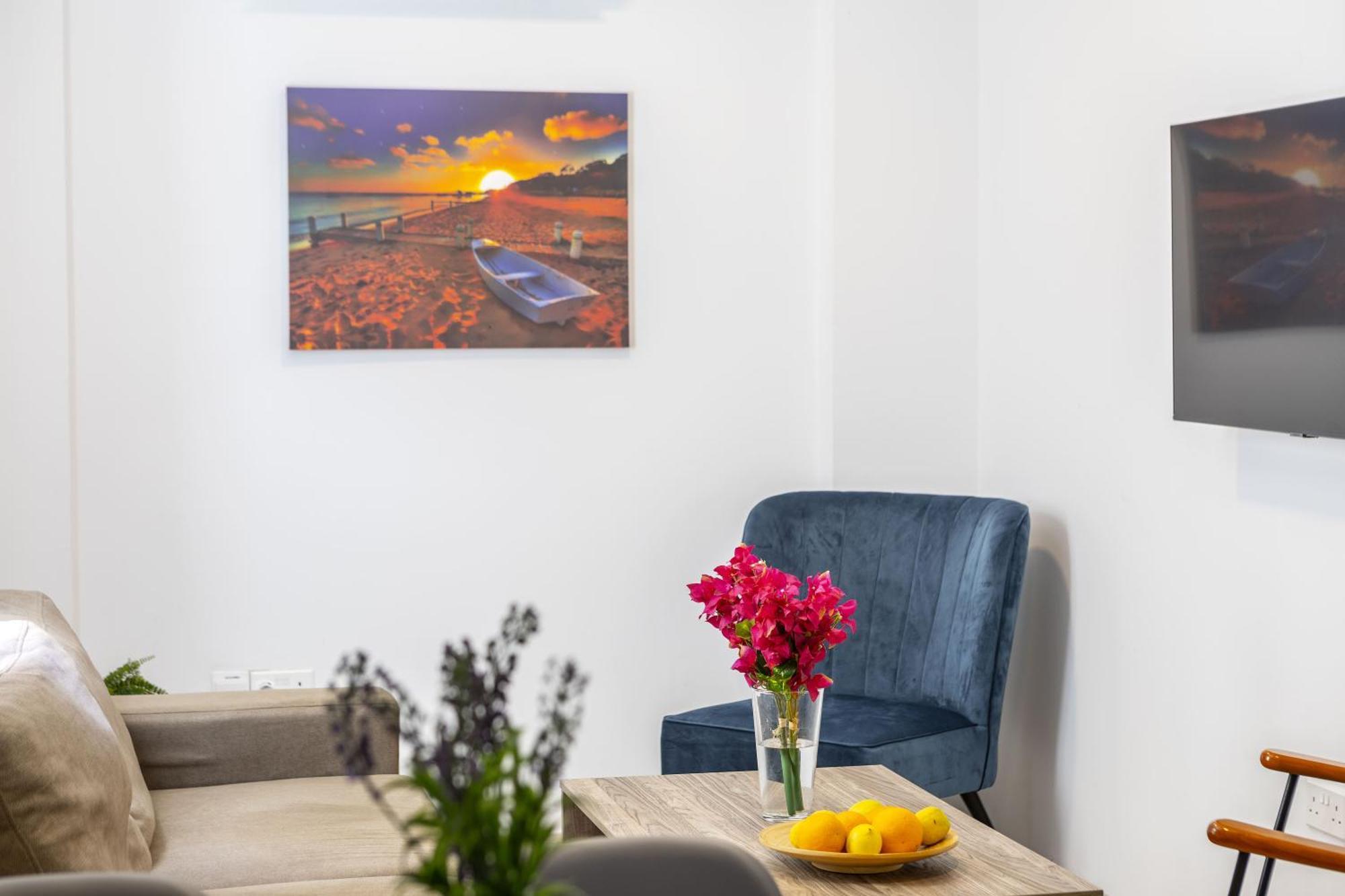 C-Premium Apts 100M From Beach And City Centre ラルナカ エクステリア 写真