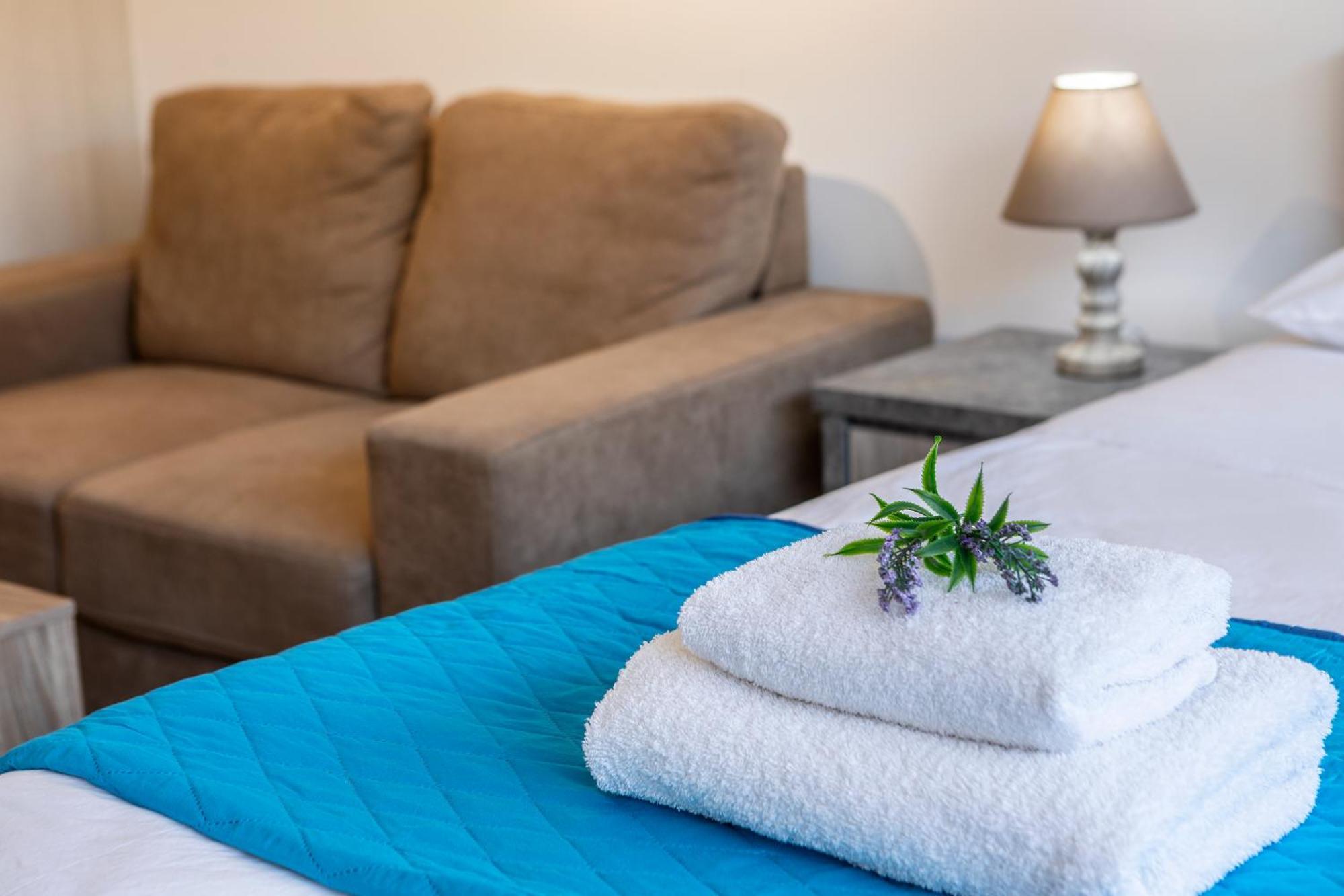 C-Premium Apts 100M From Beach And City Centre ラルナカ エクステリア 写真