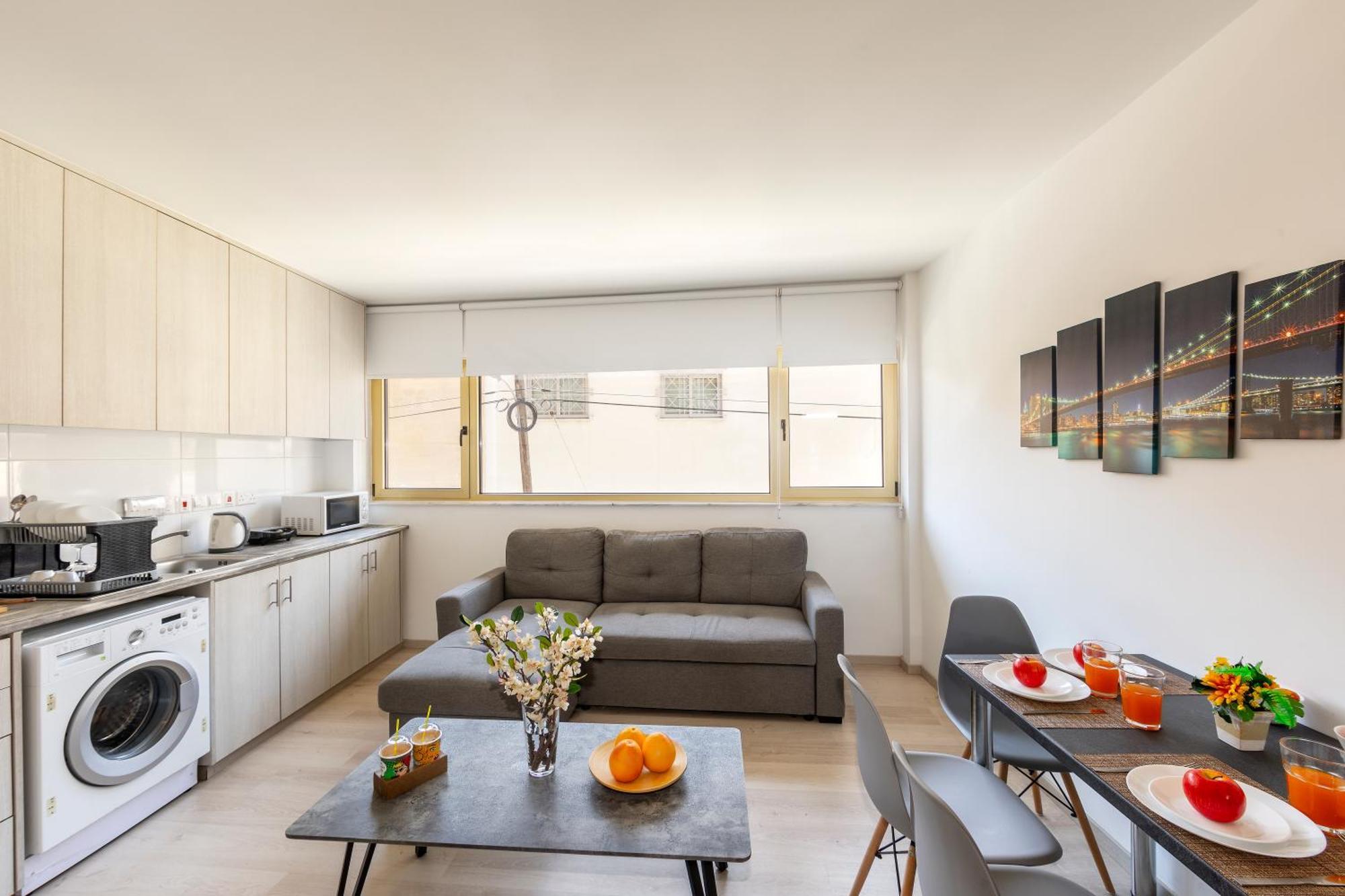 C-Premium Apts 100M From Beach And City Centre ラルナカ エクステリア 写真