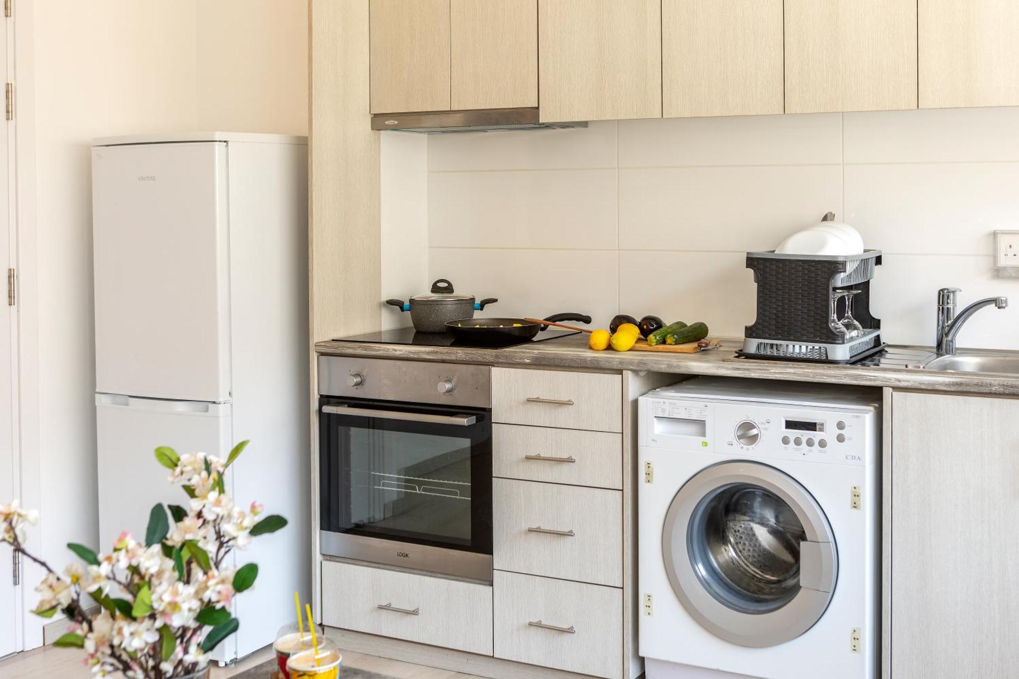 C-Premium Apts 100M From Beach And City Centre ラルナカ エクステリア 写真