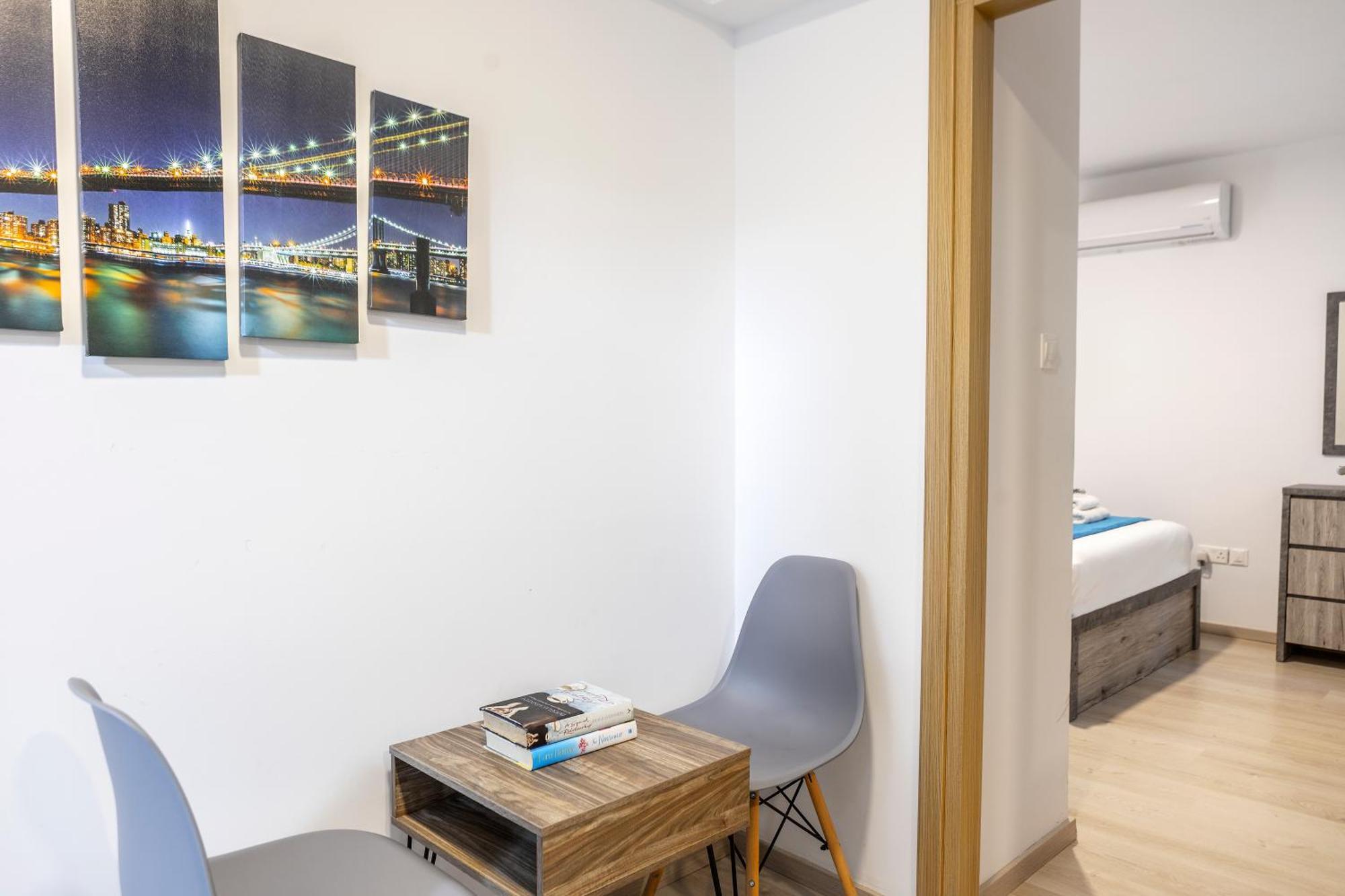 C-Premium Apts 100M From Beach And City Centre ラルナカ エクステリア 写真